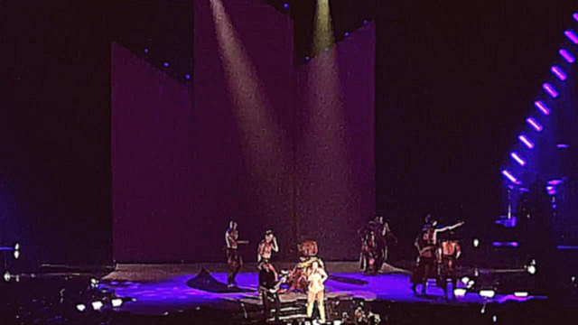 Подборка Body Heat by Selena Gomez live at Mandalay Bay Revival Tour Las Vegas