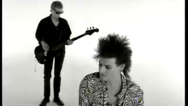 Подборка Love And Rockets - Ball Of Confusion [Music Video]