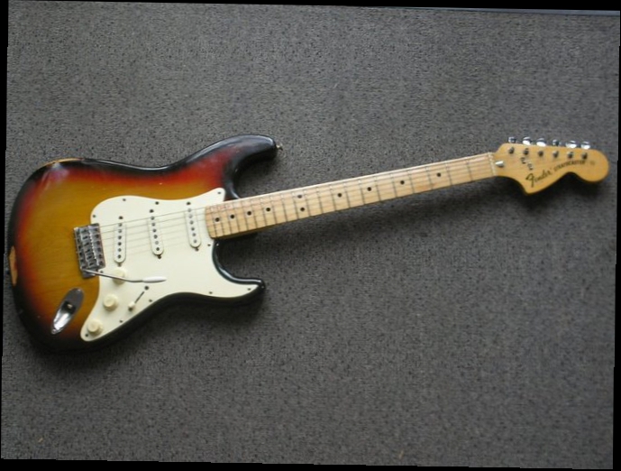 Первый Fender Stratocaster продан за четверть