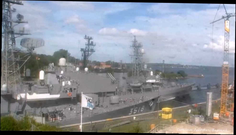 Подборка   JMSDF Корабли учебной эскадры Японии Kashima Asagiri Setoyuki в шлюзе у Киля Full video