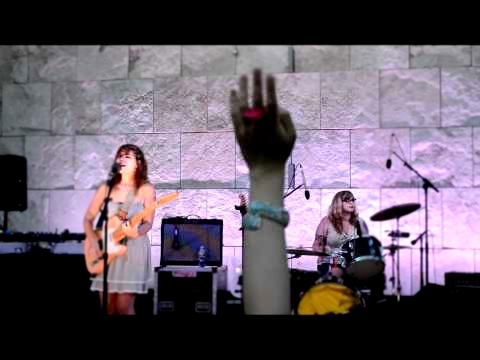 Подборка Best Coast - When I'm With You (at the Getty)