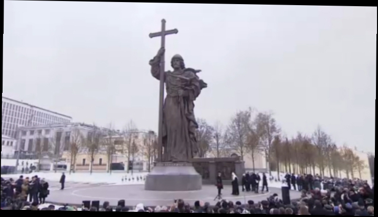 Подборка В День народного единства в Москве открыт памятник князю Владимиру