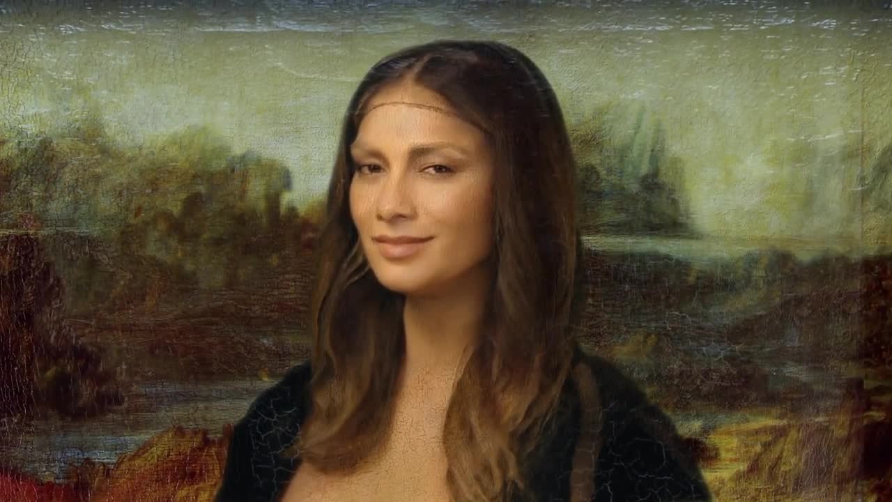 Smile Mona Lisa Louvre Edition 